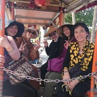 宗教學所同學藉由學習活動周到校外進行宗教之旅，體驗當地宗教特色及人文之美。